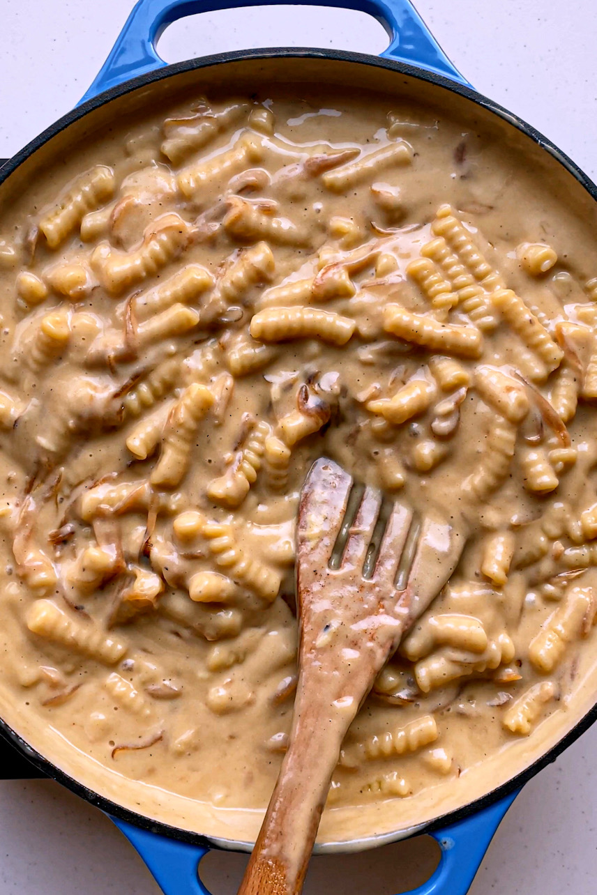 Brown Butter French Onion Soup Mac and Cheese